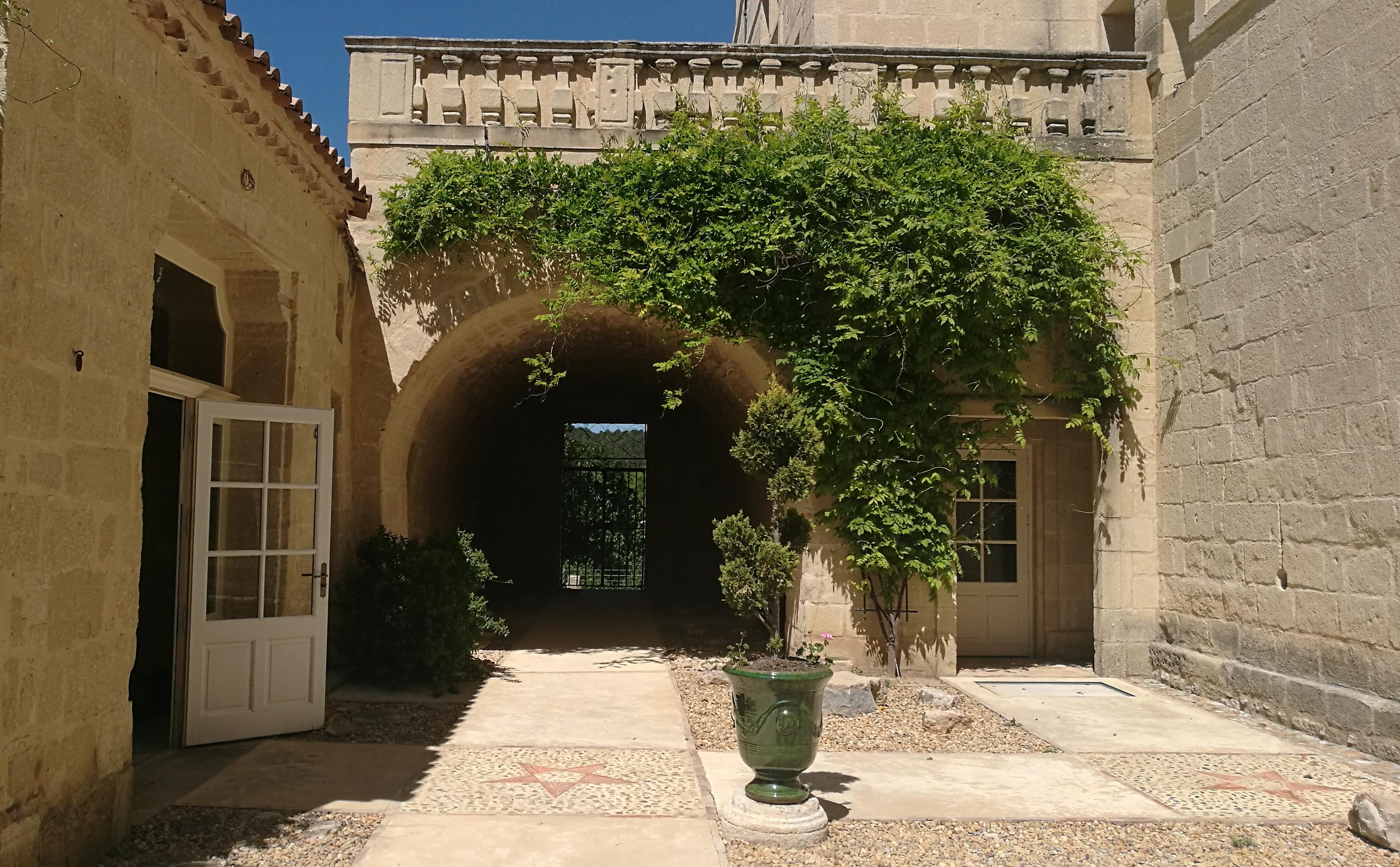 Chateau De Pondres Villevieille المظهر الخارجي الصورة